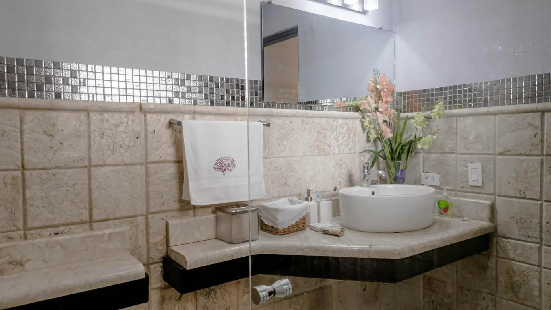 Casa De Campo 4-Br Retreat: Pool, Jacuzzi, Sauna, Chef & Maid لا رومانا 0*,  جمهورية الدومينيكان